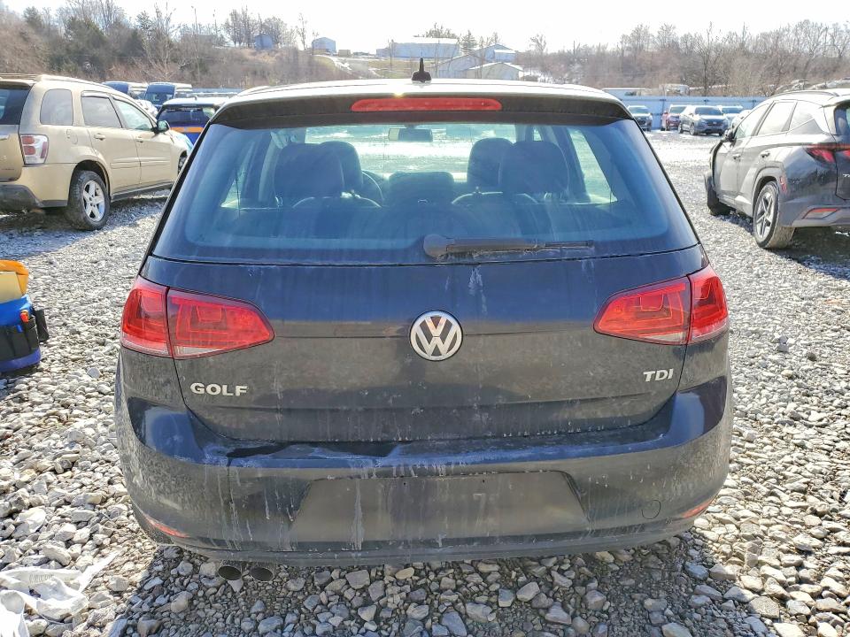 3VW2A7AU8FM061180