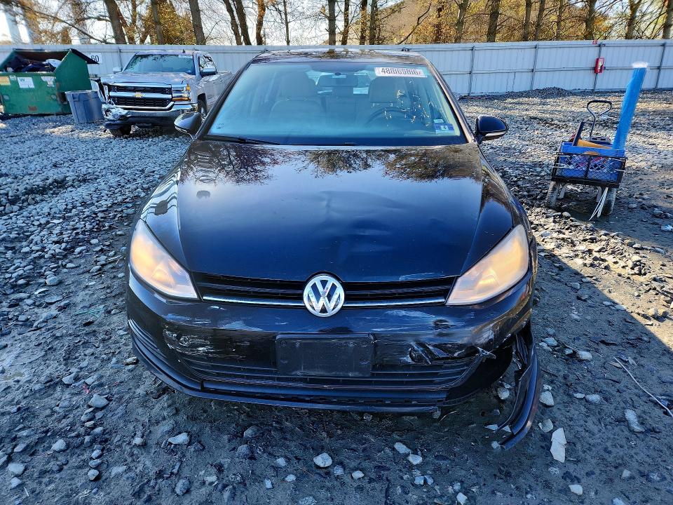 3VW217AU5FM008372