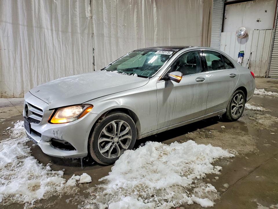 2016 MERCEDES-BENZ C 300 4MAT — VIN 55SWF4KB4GU102748