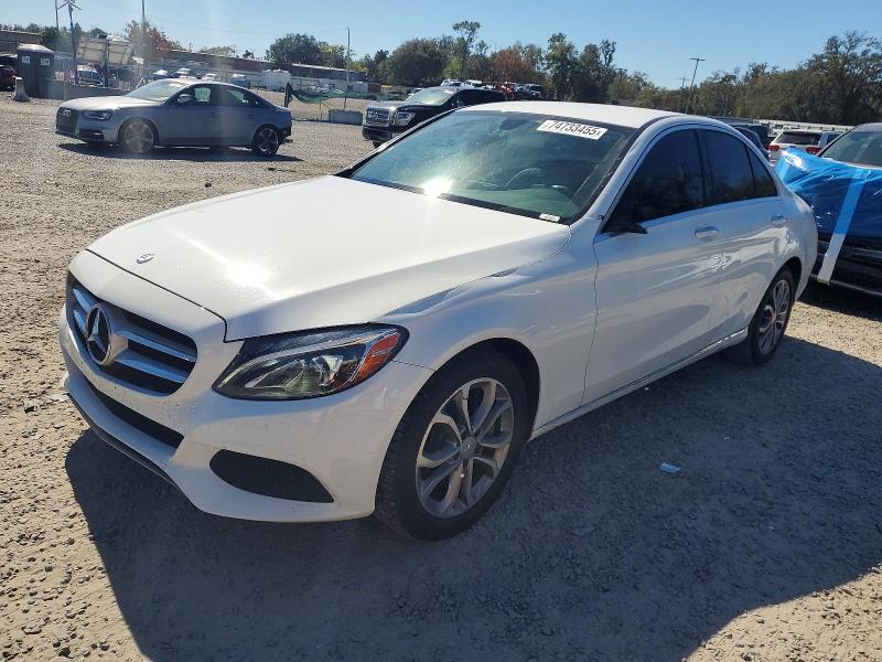 2015 MERCEDES-BENZ C 300 — VIN 55SWF4JB4FU051199