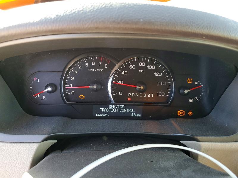 1G6KD57Y18U146078