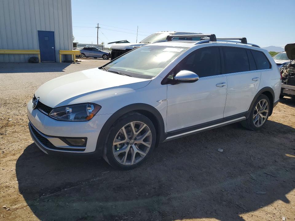 2017 VOLKSWAGEN GOLF ALLTRACK — VIN 3VWH17AU0HM527231