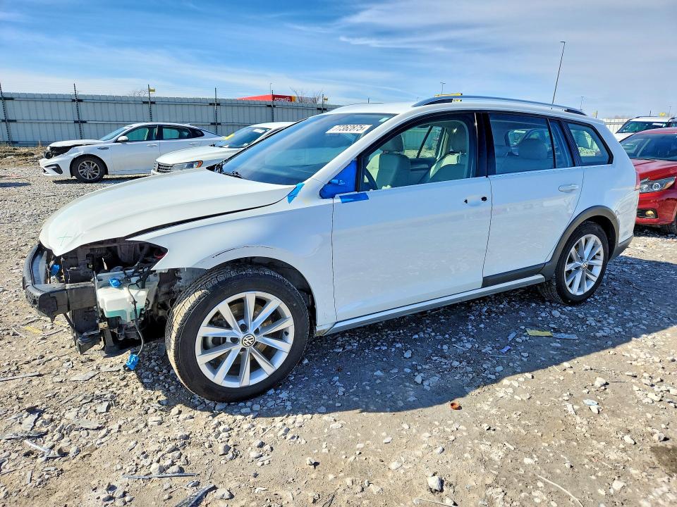2019 VOLKSWAGEN GOLF ALLTRACK — VIN 3VWM17AU1KM517135