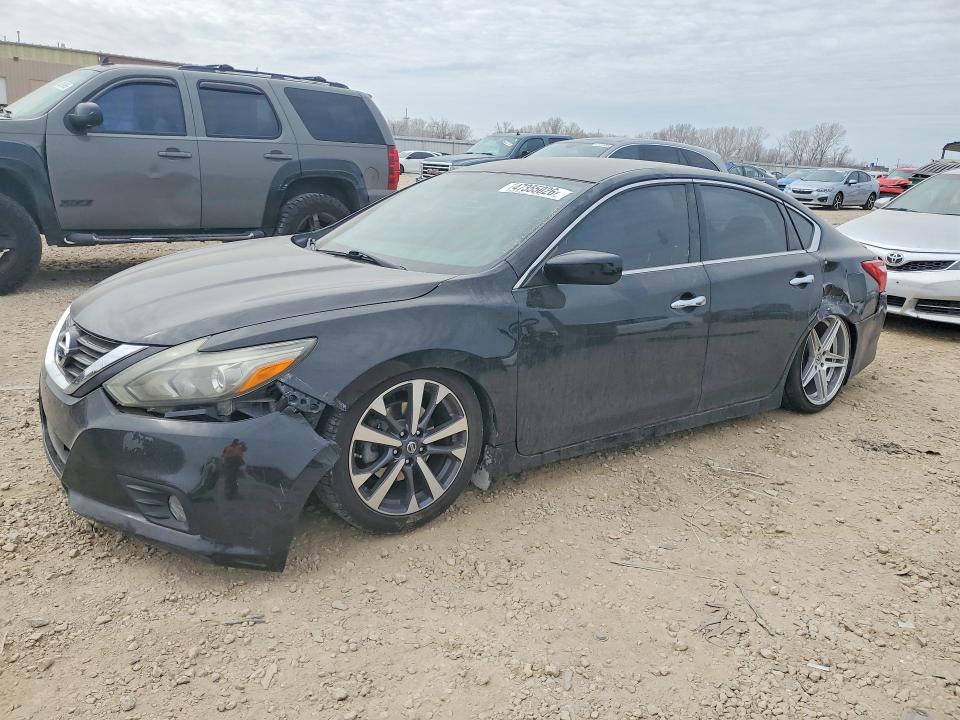 2016 NISSAN ALTIMA — VIN 1N4AL3AP2GC163000