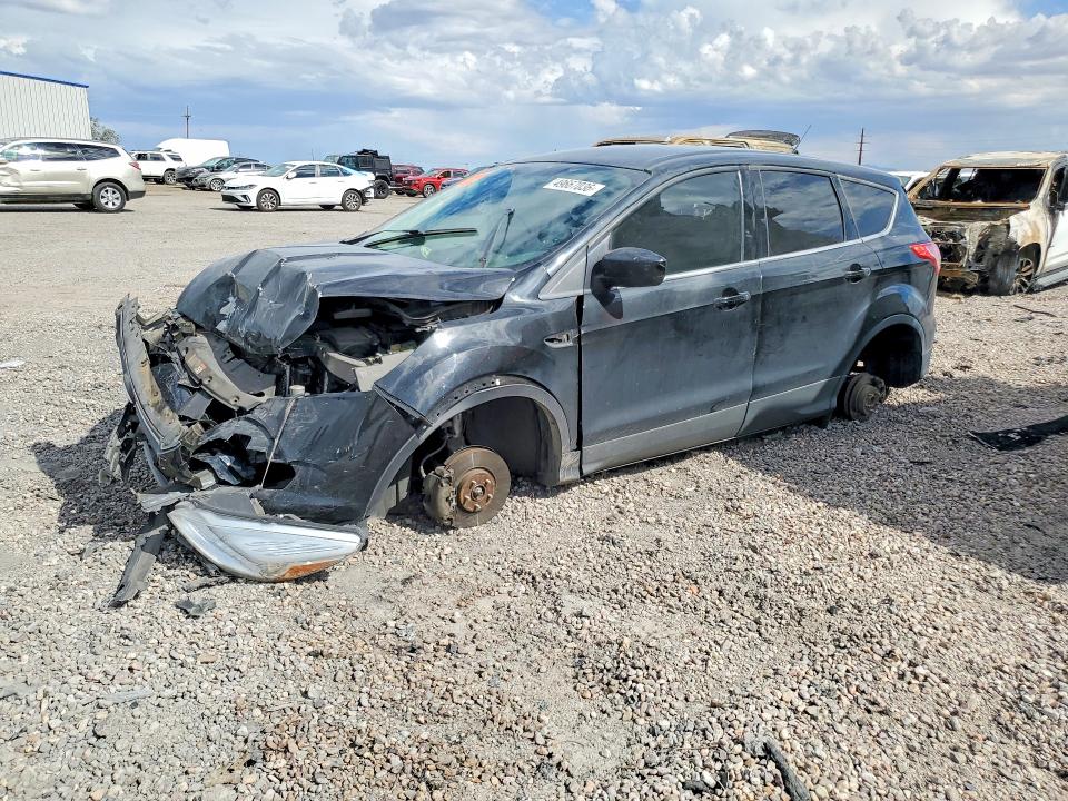 2015 FORD ESCAPE — VIN 1FMCU0G98FUB75177