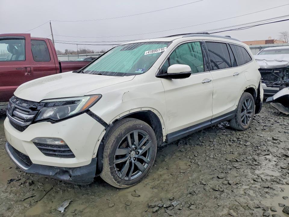 2017 HONDA PILOT — VIN 5FNYF6H02HB020787