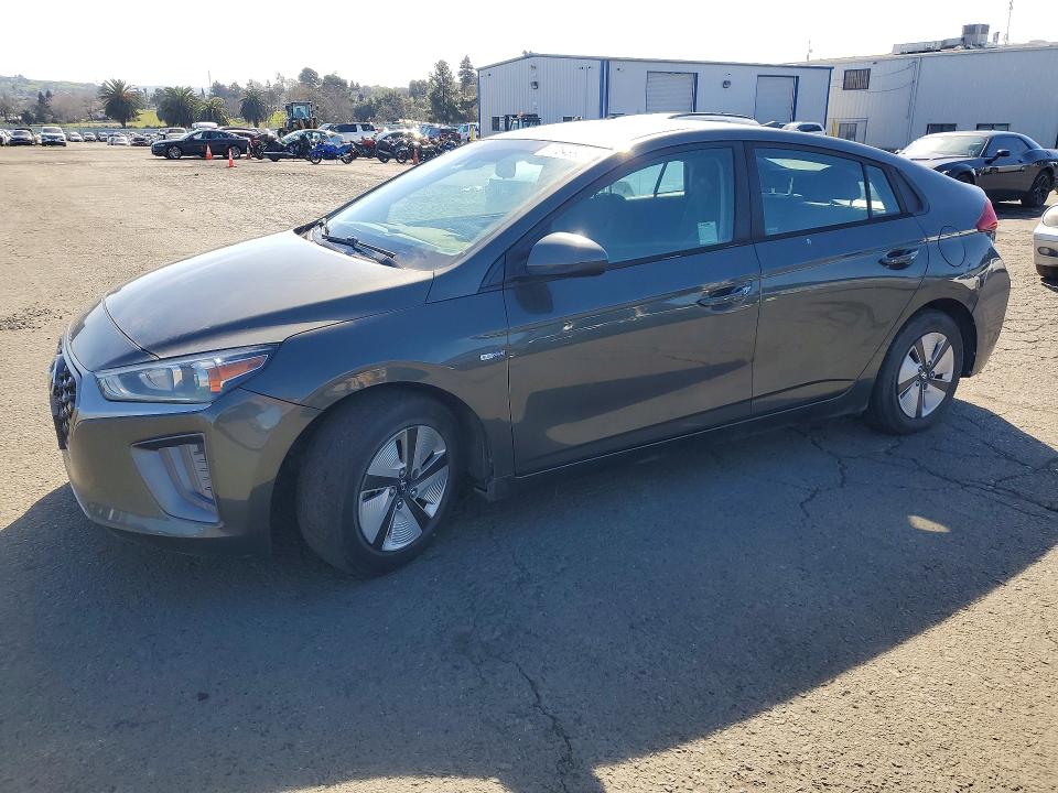 2020 HYUNDAI IONIQ HYBRID — VIN KMHC65LC4LU225867
