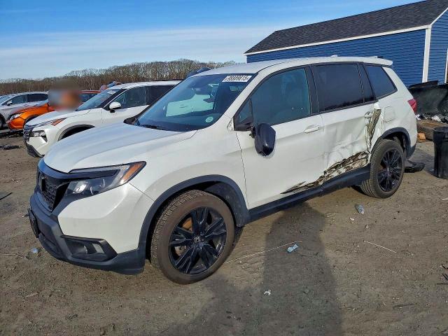2021 HONDA PASSPORT S — VIN 5FNYF8H2XMB028112