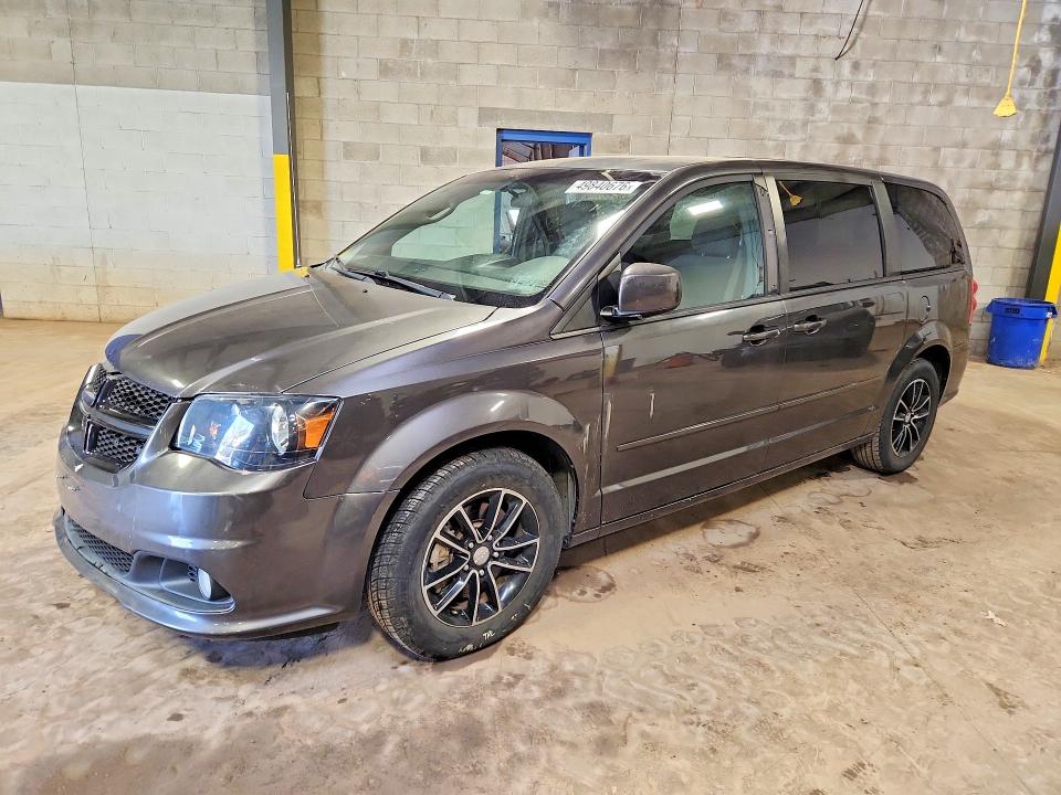 2015 DODGE GRAND CARAVAN — VIN 2C4RDGCGXFR557672