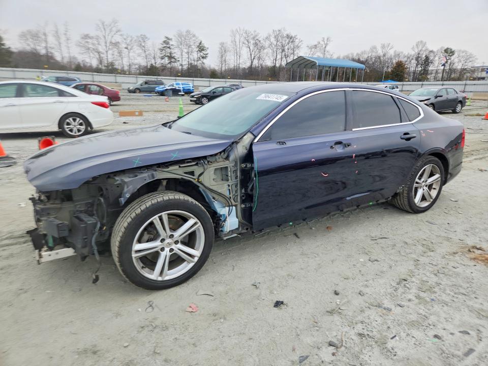 2017 VOLVO S90 — VIN YV1102AK7H1006331