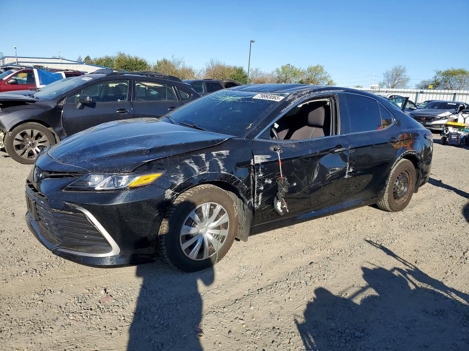 2022 TOYOTA CAMRY HYBRID — VIN 4T1C31AK2NU599182