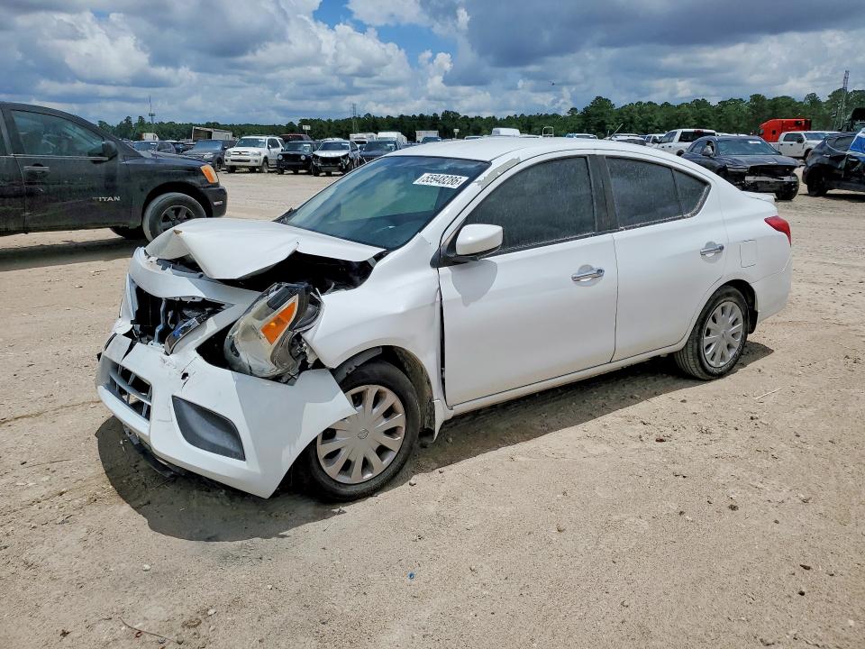 2018 NISSAN VERSA — VIN 3N1CN7AP0JL868008