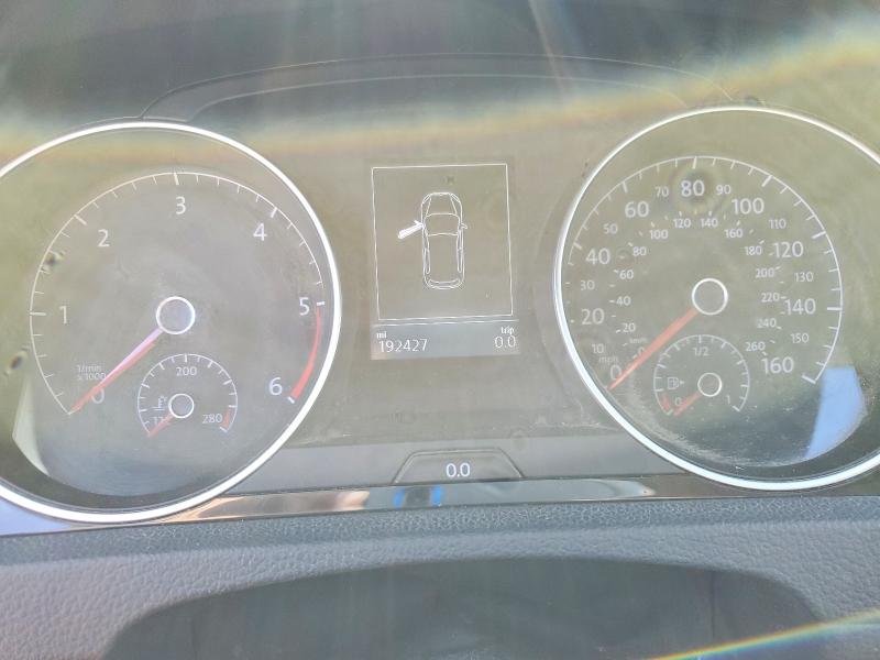 3VW2A7AU8FM061180