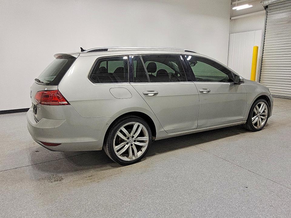 3VWC17AU1HM521657