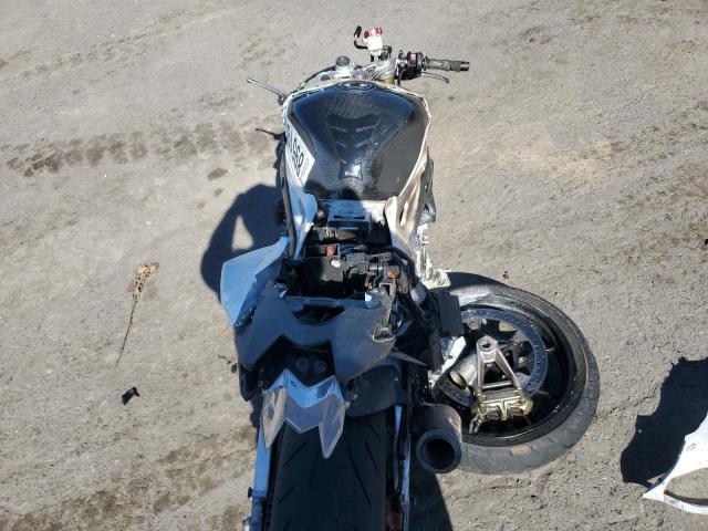 WB10D2105GZ353724