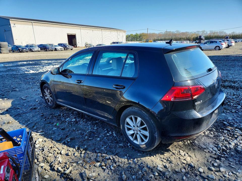3VW217AU5FM008372