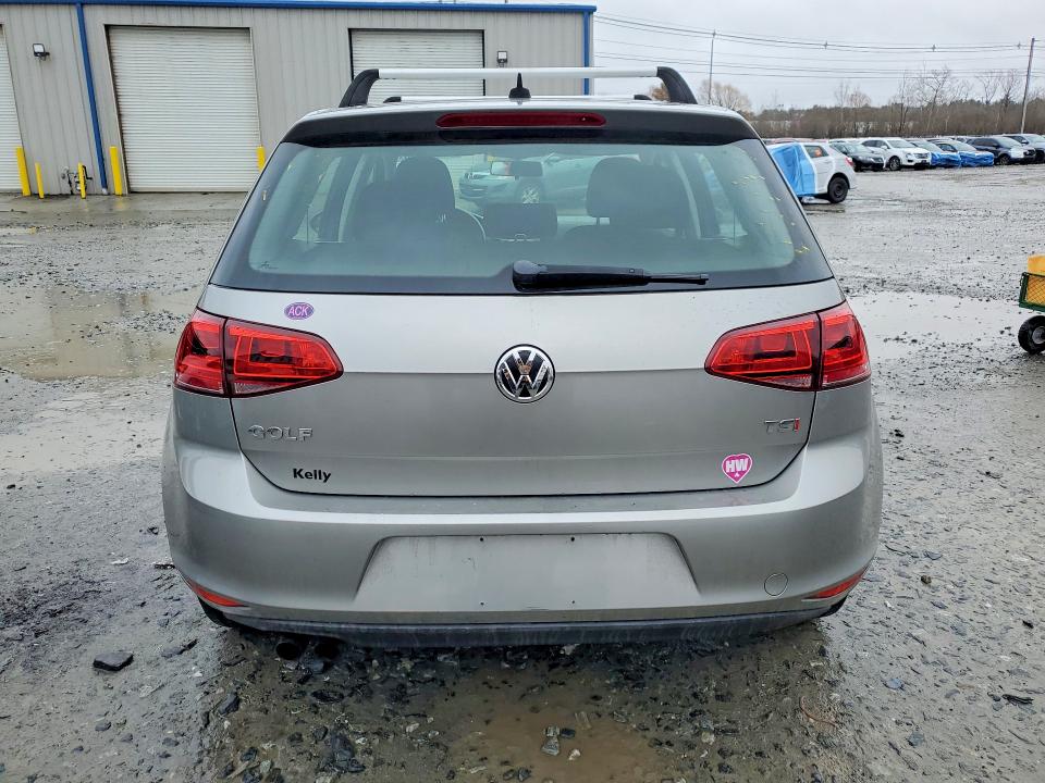 3VW217AU7GM017768