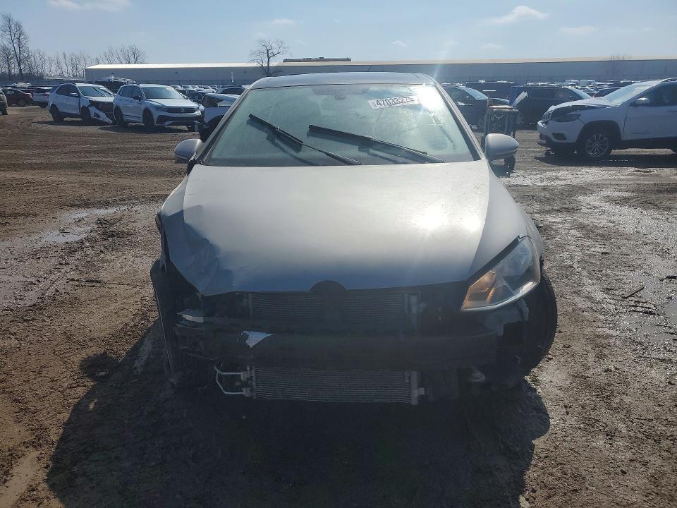 3VW217AU7GM051516