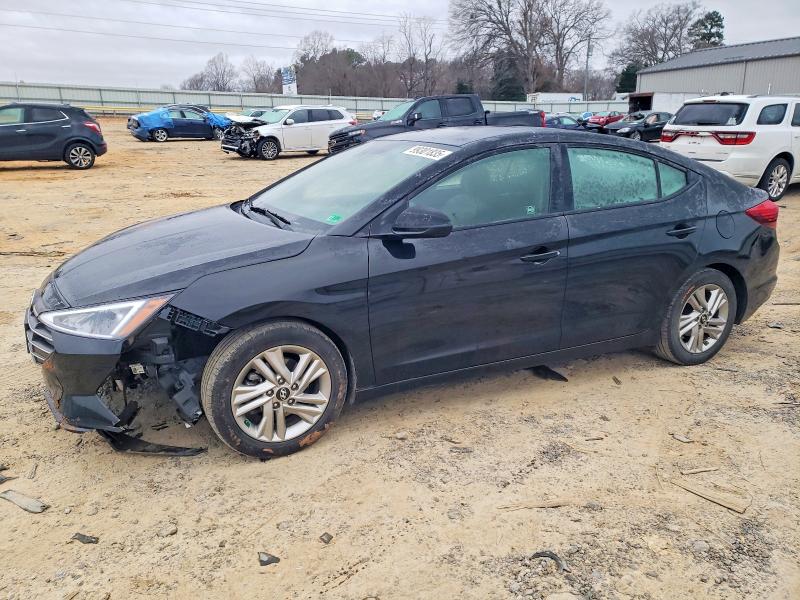 2019 HYUNDAI ELANTRA SE — VIN 5NPD84LF1KH467290
