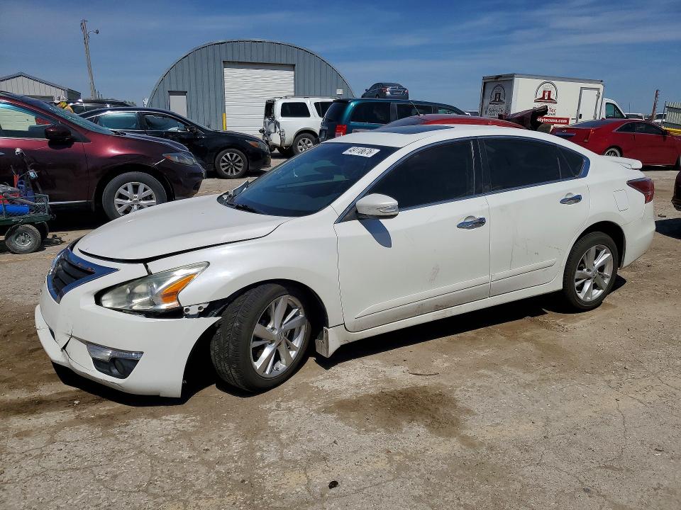 2015 NISSAN ALTIMA — VIN 1N4AL3AP2FN408560