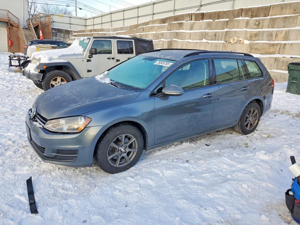 2016 VOLKSWAGEN GOLF SPORTWAGEN — VIN 3VWC17AU6GM513729