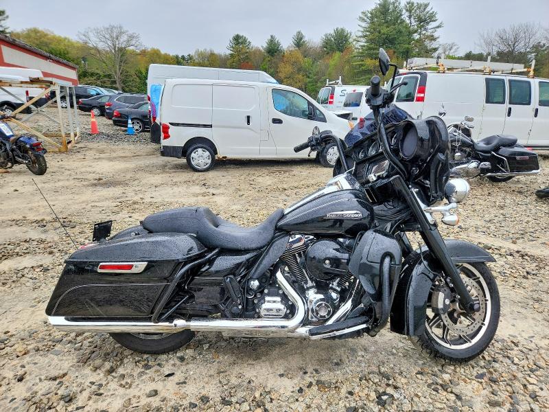 2016 HARLEY-DAVIDSON FLHTCUL — VIN 1HD1KDM14GB677977