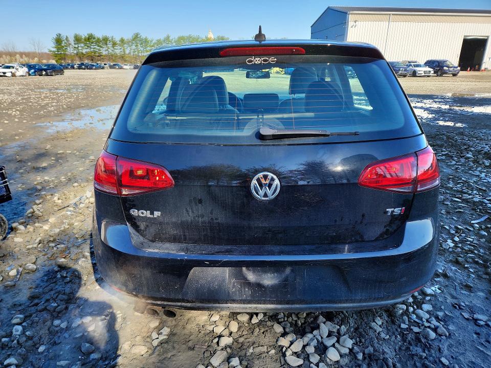 3VW217AU5FM008372