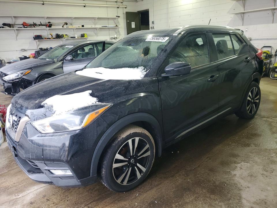 2019 NISSAN KICKS S — VIN 3N1CP5CU5KL556639