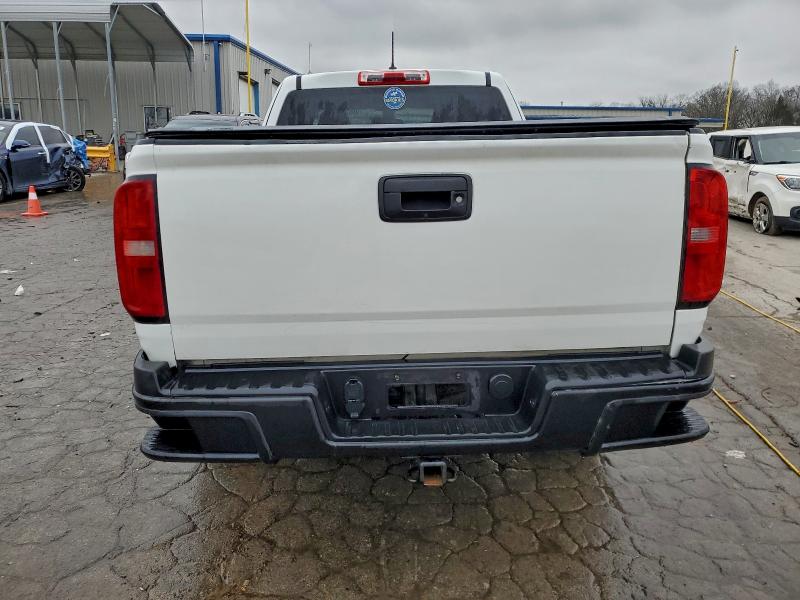 1GCHSBEA4H1203926