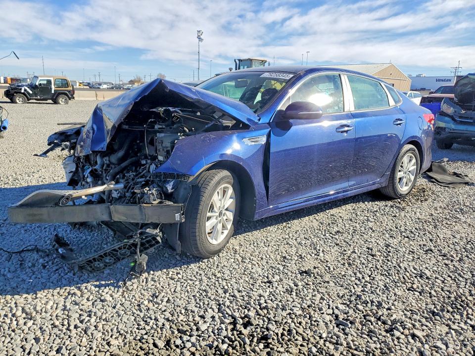 2018 KIA OPTIMA — VIN 5XXGT4L37JG211957