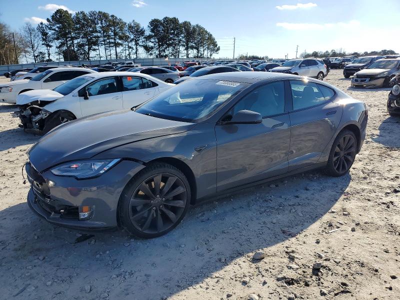 2015 TESLA MODEL S 85 — VIN 5YJSA1H24FF084352