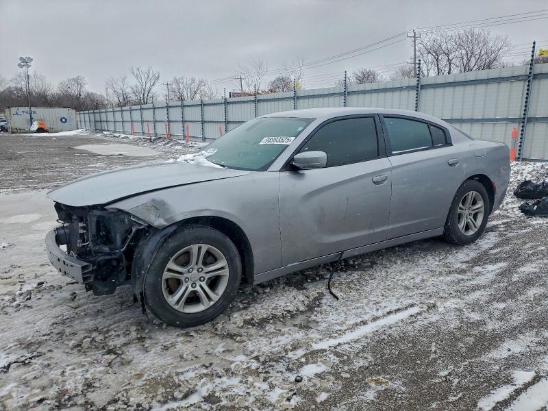 2016 DODGE CHARGER SE — VIN 2C3CDXBG5GH173303