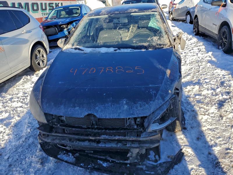 3VW217AU9HM009396