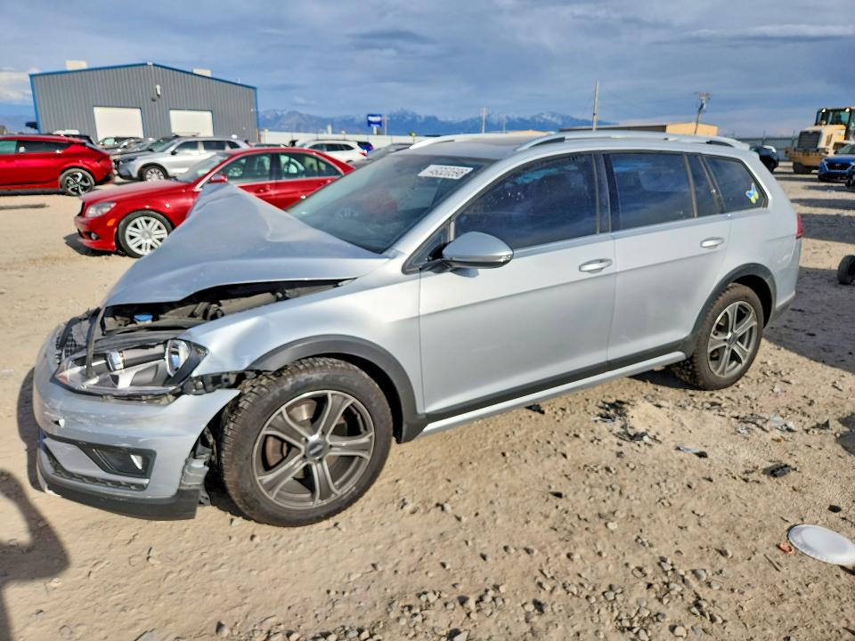2017 VOLKSWAGEN GOLF ALLTRACK — VIN 3VWH17AU7HM534256