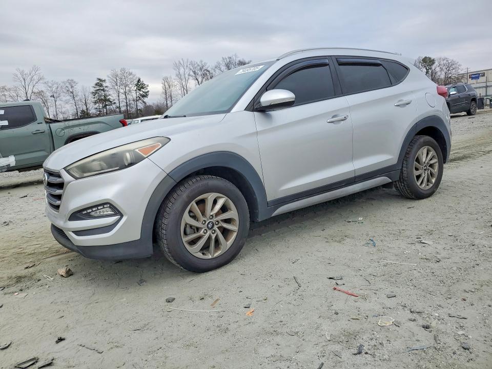 2017 HYUNDAI TUCSON — VIN KM8J33A49HU374590