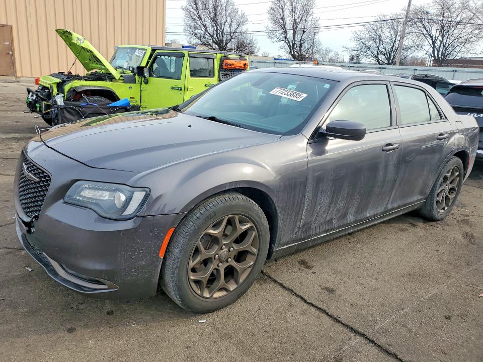 2016 CHRYSLER 300 — VIN 2C3CCAGG2GH283024
