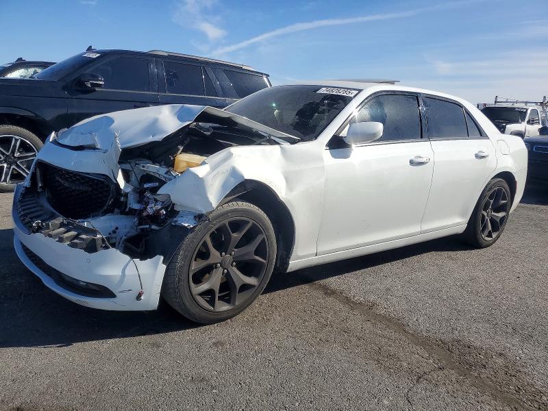 2022 CHRYSLER 300 — VIN 2C3CCABG3NH186922