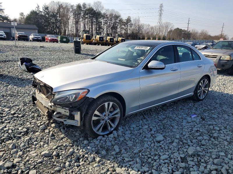 2015 MERCEDES-BENZ C 300 4MAT — VIN 55SWF4KB5FU000714