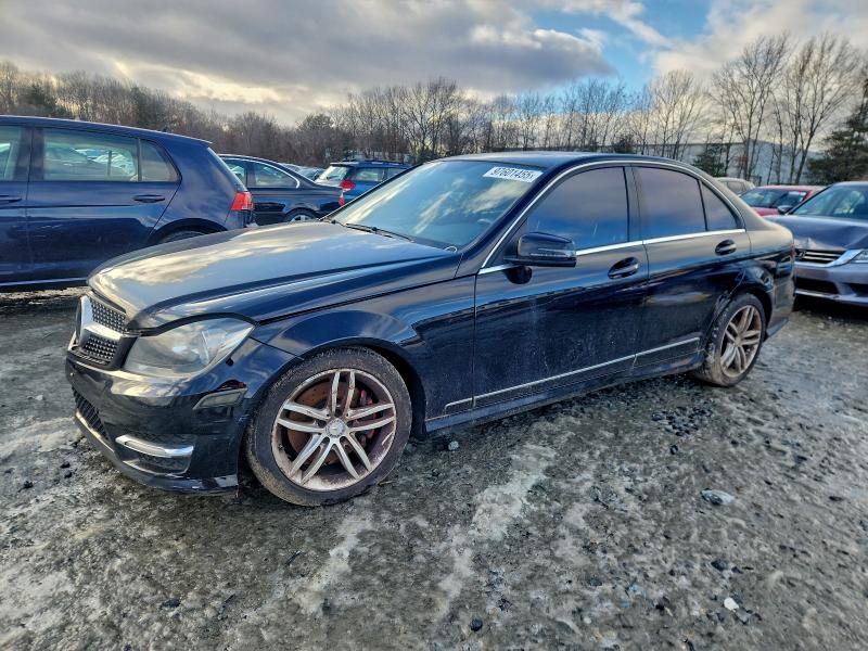 2013 MERCEDES-BENZ C 300 4MAT — VIN WDDGF8AB9DR267186