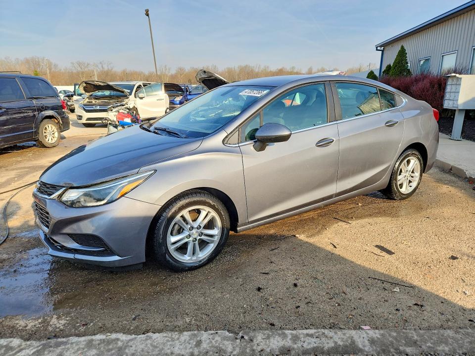 2018 CHEVROLET CRUZE — VIN 1G1BE5SM0J7117179