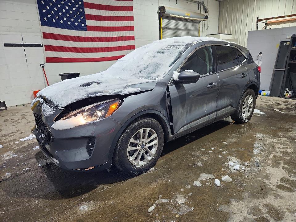 2022 FORD ESCAPE — VIN 1FMCU0G60NUB31209
