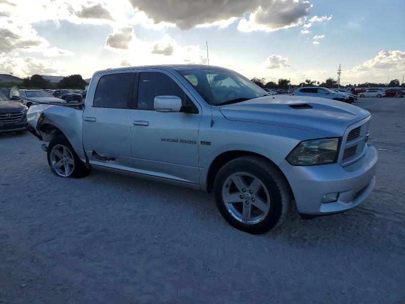 1D7RB1CT5BS525260