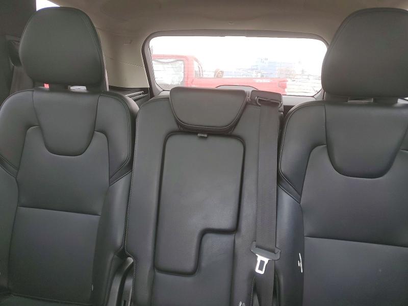 YV4102XK8J1208160
