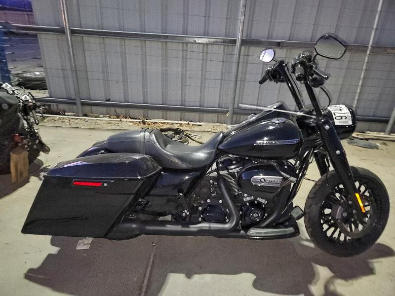 2018 HARLEY-DAVIDSON FLHRXS — VIN 1HD1KVC16JB605984
