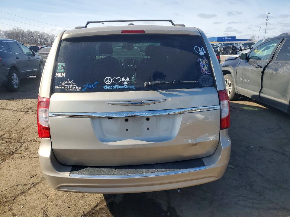 2C4RC1BG1GR200562