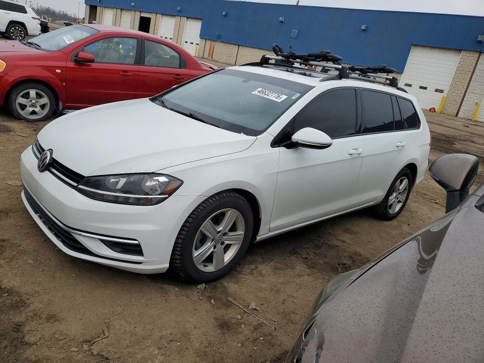 2018 VOLKSWAGEN GOLF SPORTWAGEN — VIN 3VWD17AU1JM766338