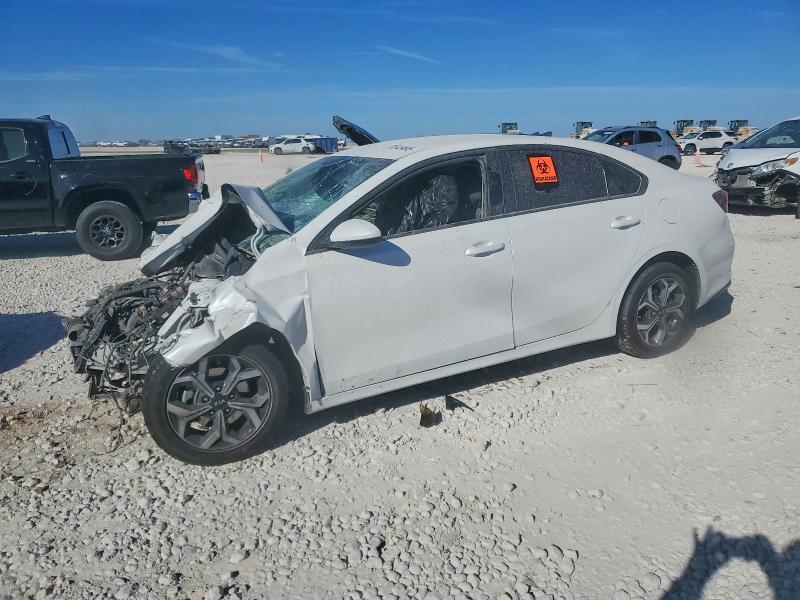 2021 KIA FORTE — VIN 3KPF24AD8ME347988