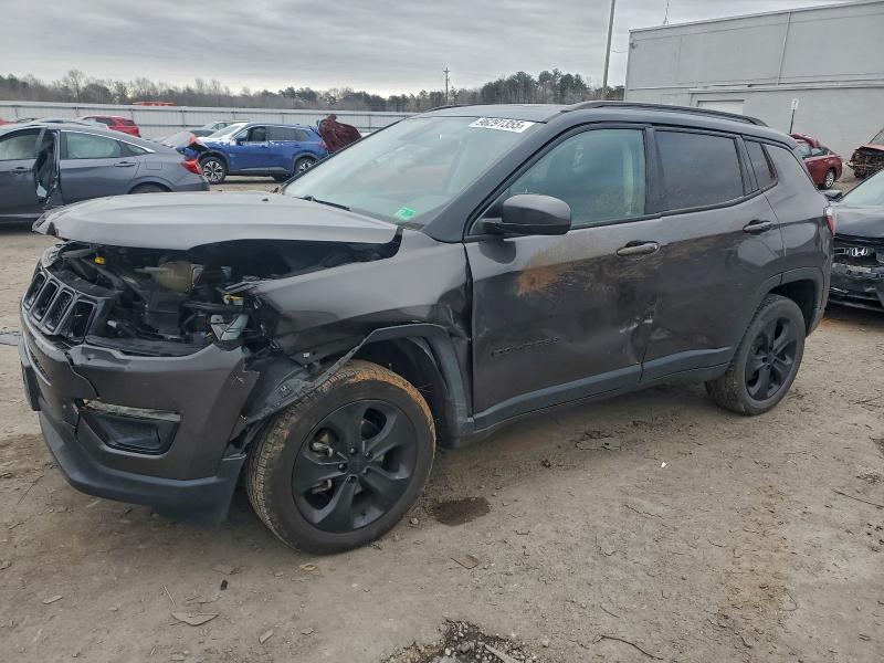 2018 JEEP COMPASS LA — VIN 3C4NJDBB5JT453107