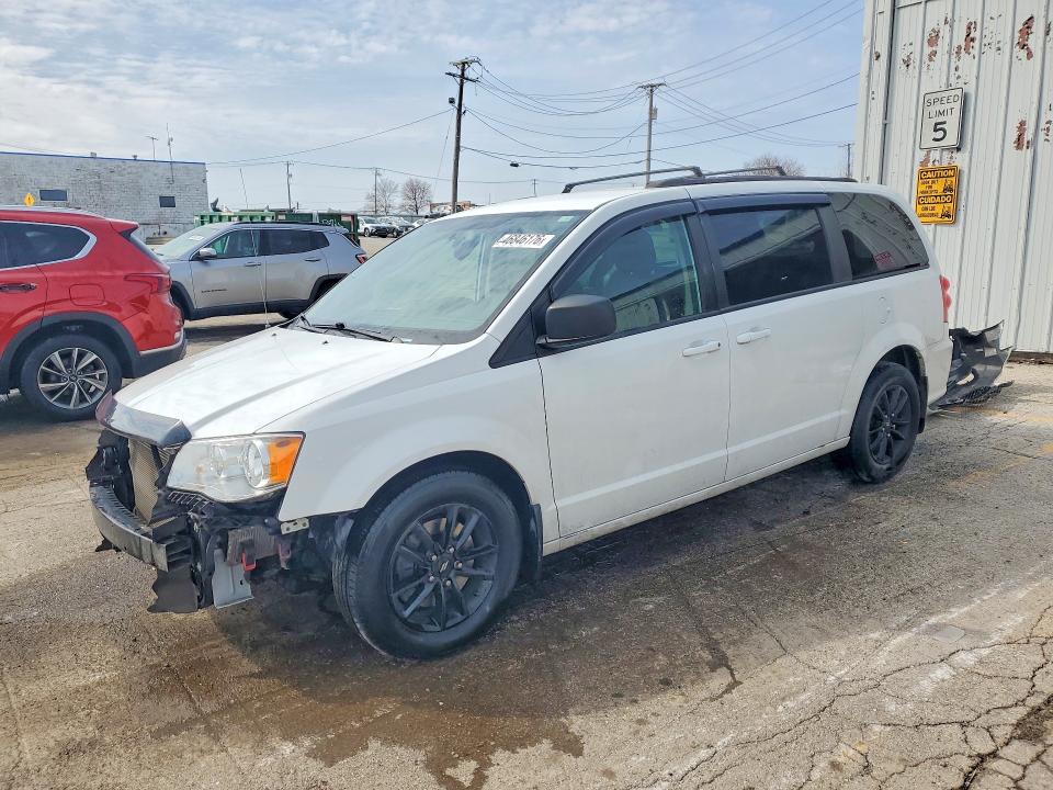 2018 DODGE GRAND CARAVAN — VIN 2C4RDGBG4JR192013