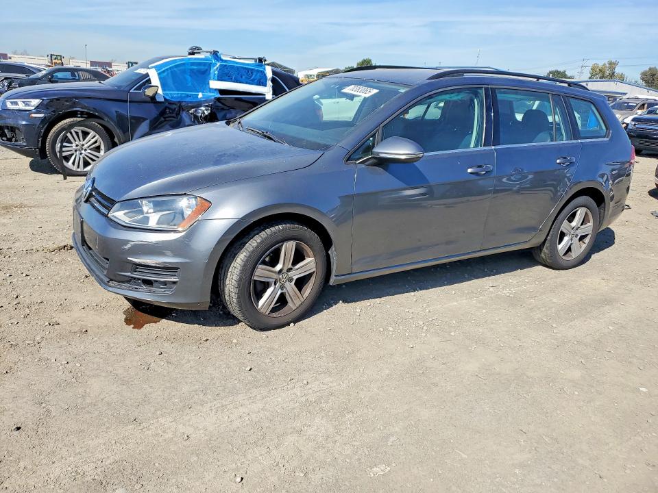 2015 VOLKSWAGEN GOLF SPORTWAGEN — VIN 3VWCA7AU4FM513761